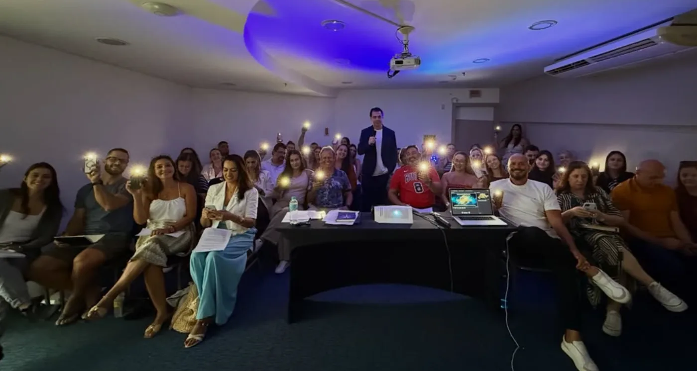 Eduardo Portela com os alunos de uma das turmas de formação
